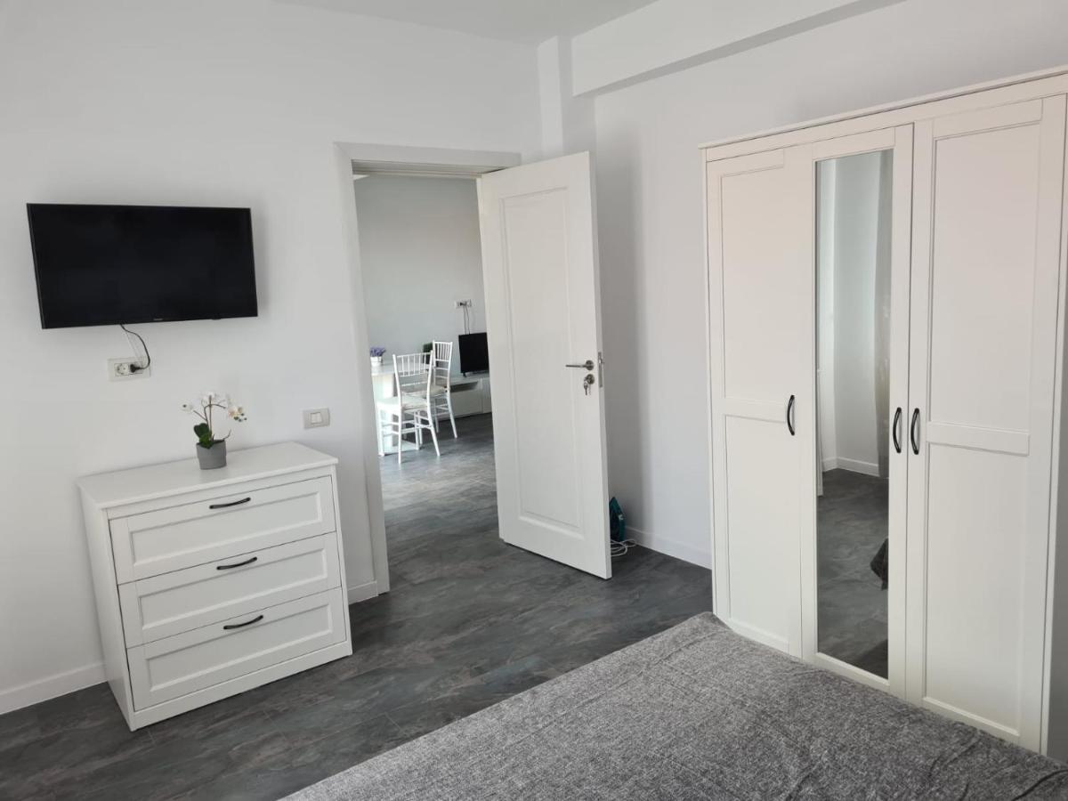 Bya Apartament Mamaia Nord Năvodari Eksteriør billede